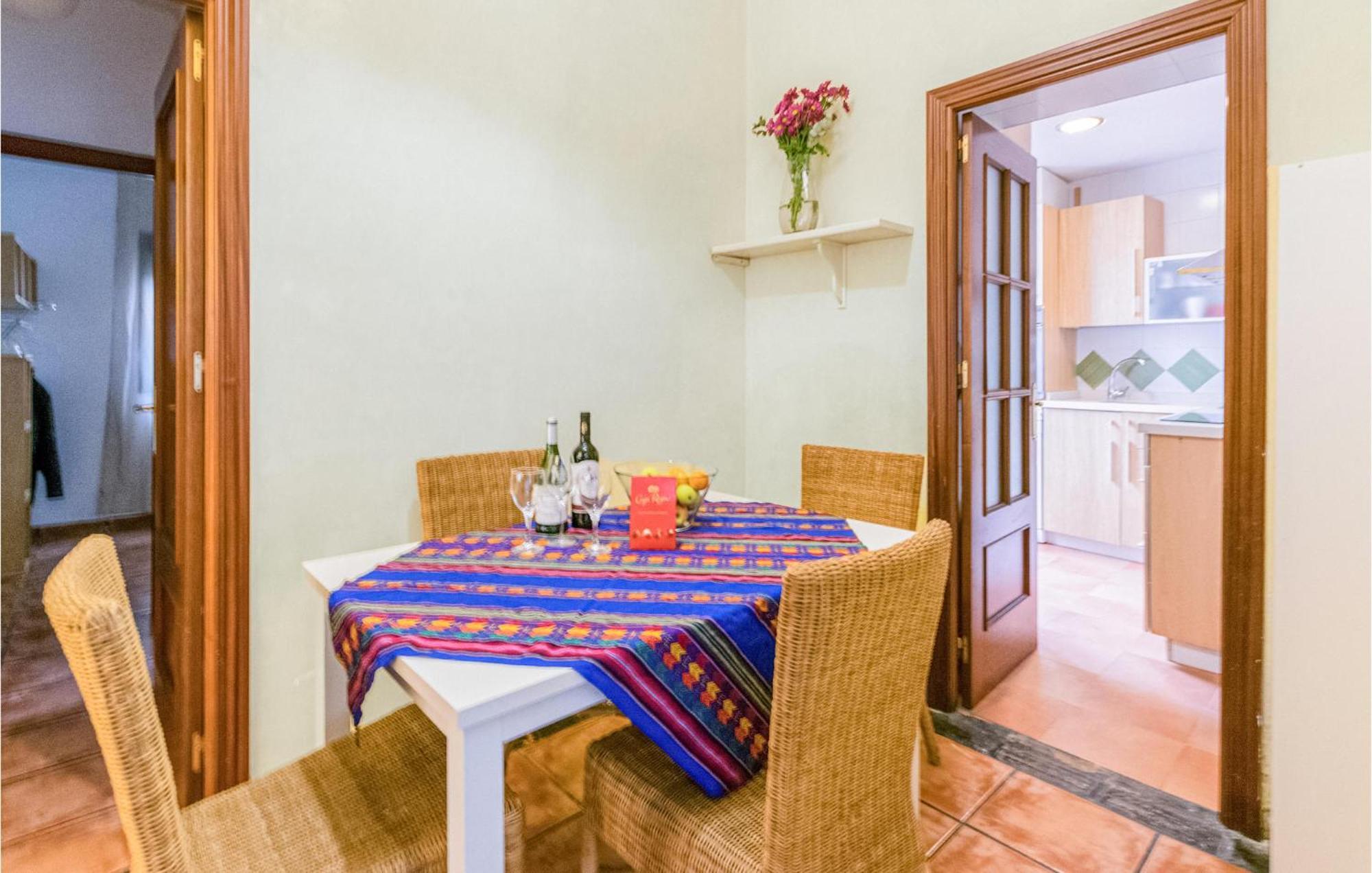 Lovely Apartment In Cordoba With Kitchen Dış mekan fotoğraf